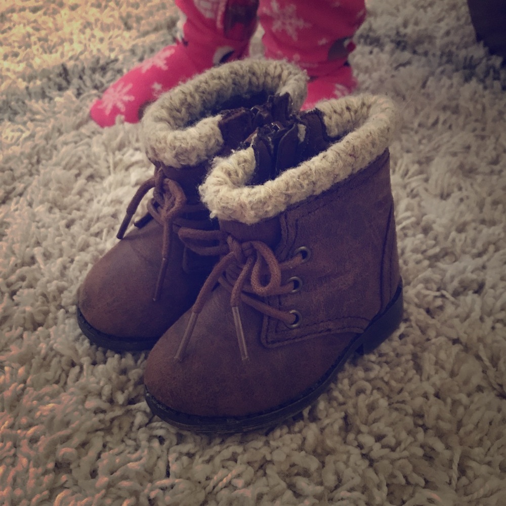 Toddler boots