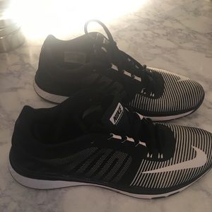 Nike Training sneakers