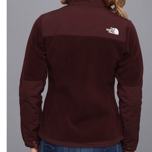 Women's Adult M North Face Denali Jacket- brown