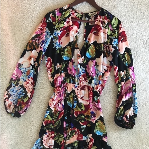 Country Gardens Rocky Romper - Size S - Picture 2 of 3