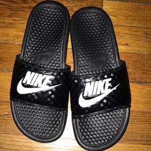 Woman's Nike Slides