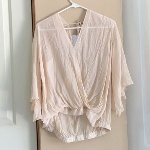 Chelsea flower pinkish nude top blower sz s