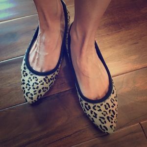Leopard print calf hair shoes