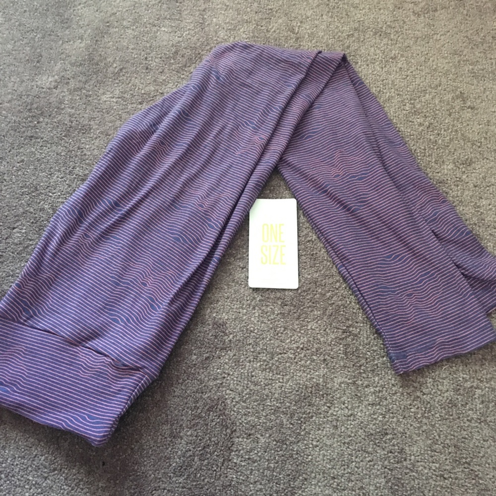 💗SOLD💗 Lularoe Disney Leggings 3D Minnies OS