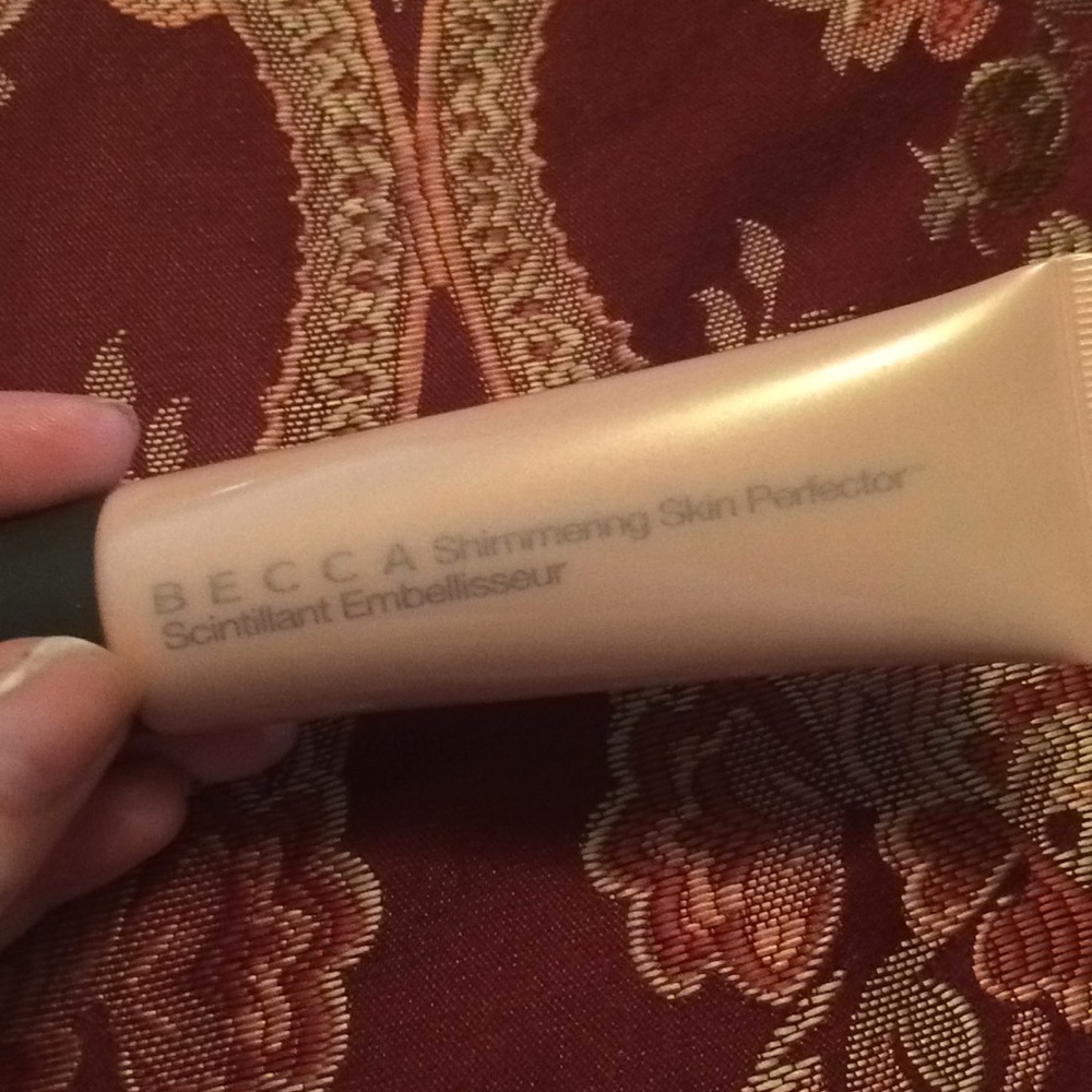 Becca shimmering skin perfector