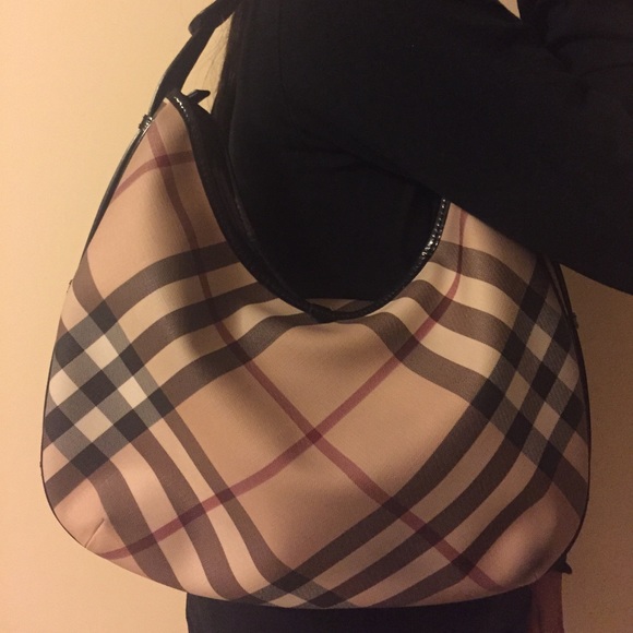 Authentic Burberry bag ..nova check hobo - Picture 7 of 7