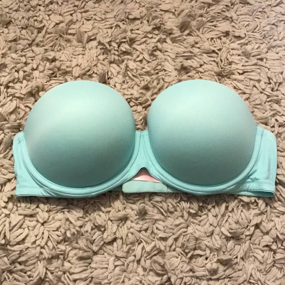 Pink Victoria Secret Strapless Bra!