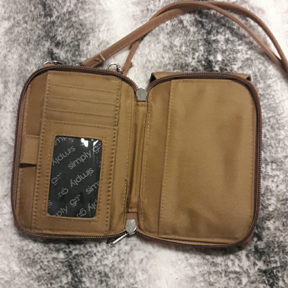 Simply Go Crossbody Bag - Picture 4 of 8