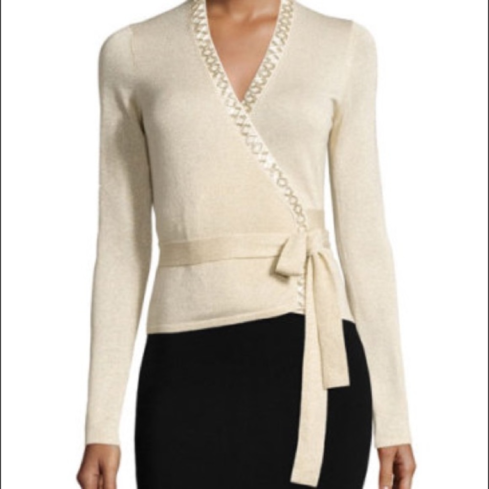 DIANE VON FURSTENBERG SIZE P Gold Wrap Sweater