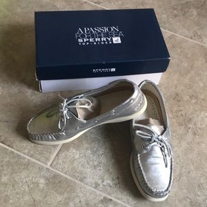 Sperry Top-sider A/O greige/silver piping women