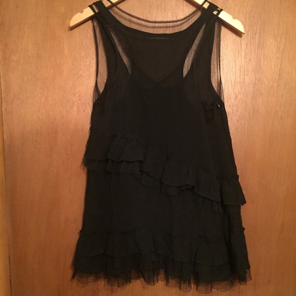 Mesh Black Rouched Tank - Picture 4 of 5