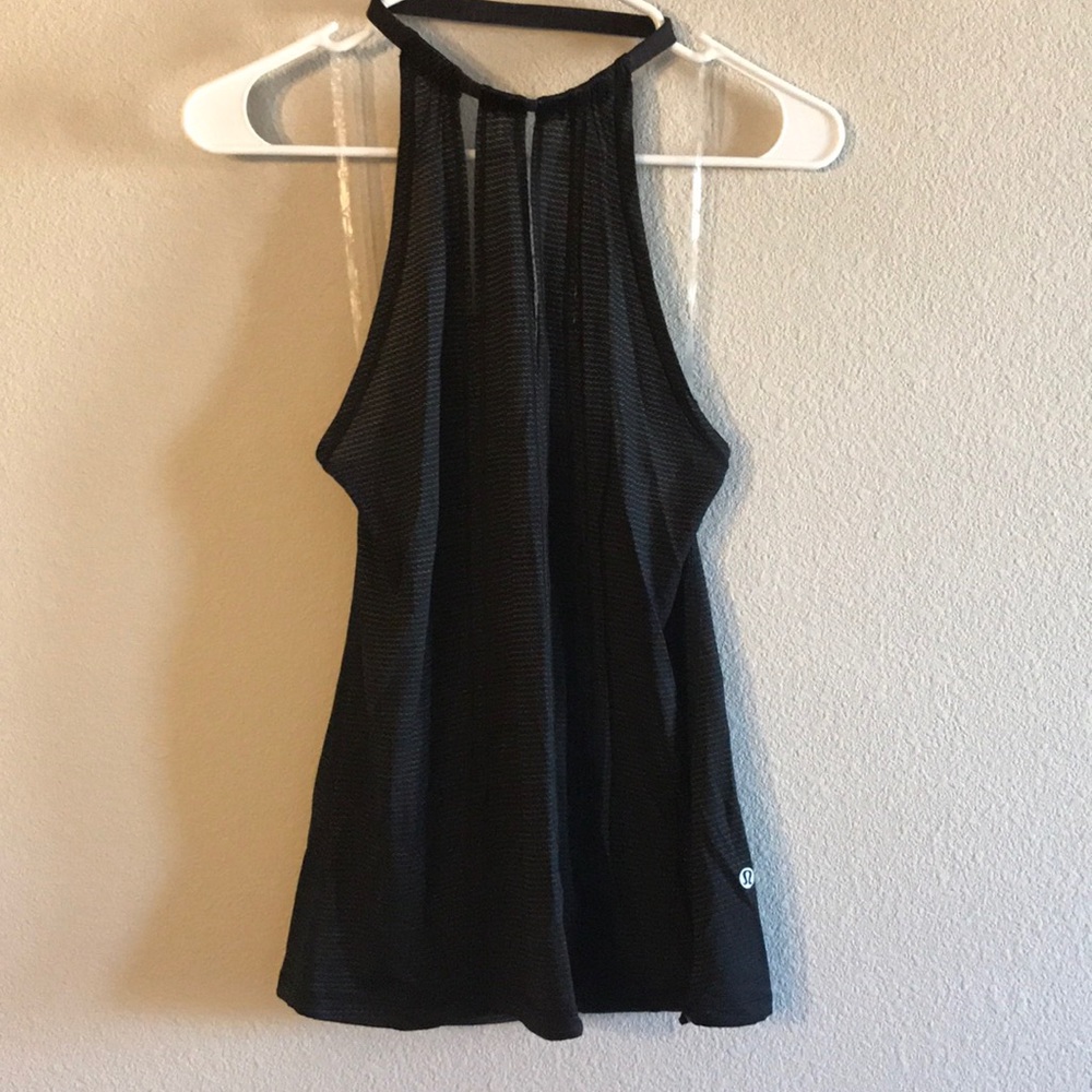 Lululemon anti stink halter top size 4
