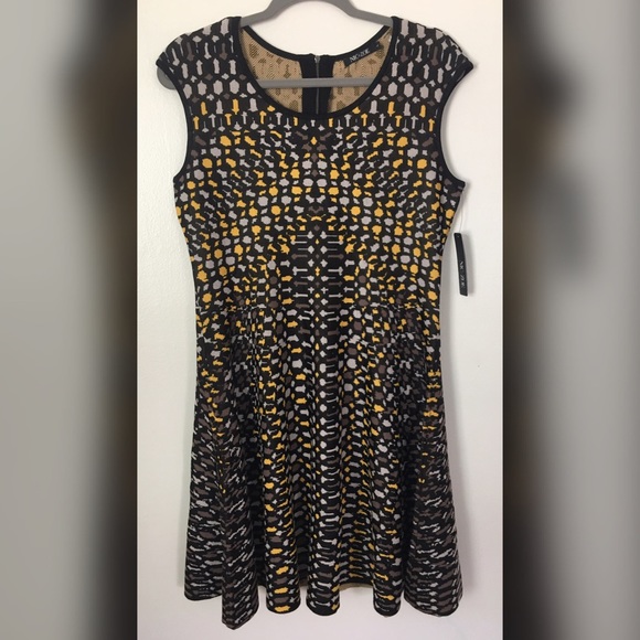 ✨SOLD✨NIC+ZOE Textural dots Knit dress (L) NWT - Picture 2 of 6