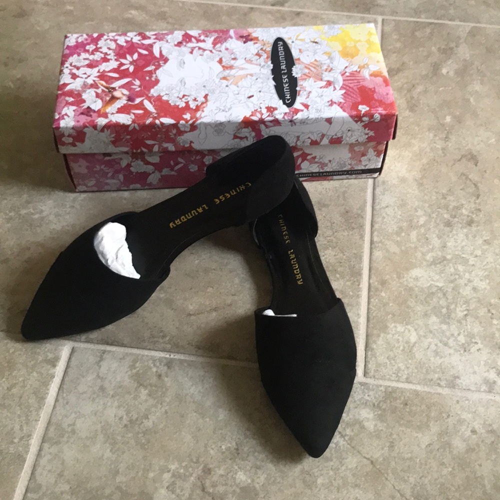 Chinese Laundry Easy does it black suede flats