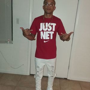 Meet your Posher, Douglas yunior