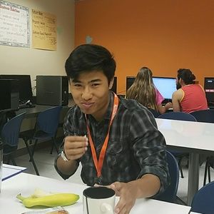 Meet your Posher, Thomas