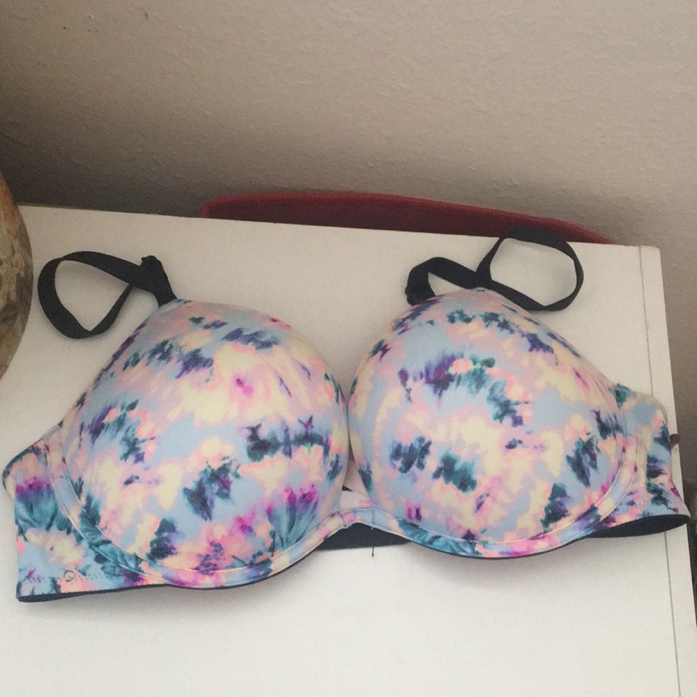 PINK wear everywhere super push up bra. Never worn
