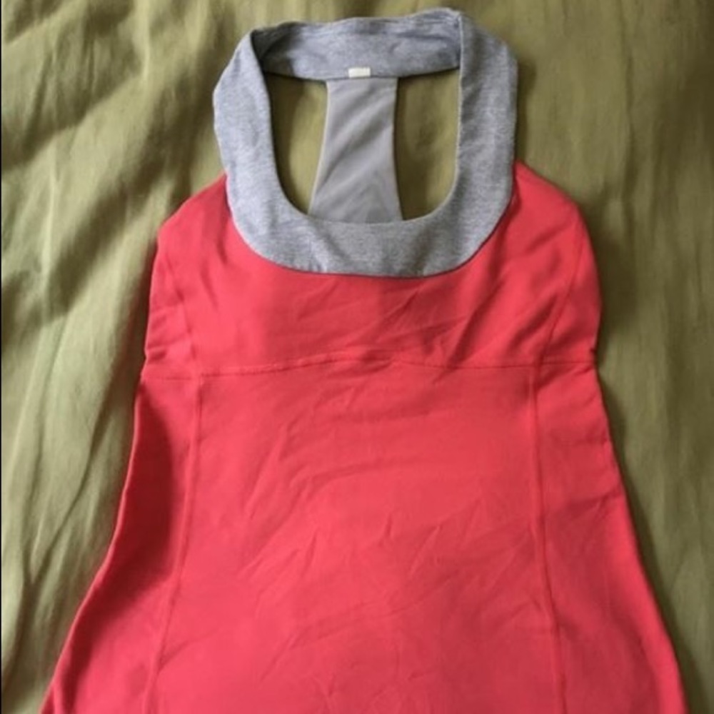 *SOLD*EUC Size 6 gray and orange/red scoop neck