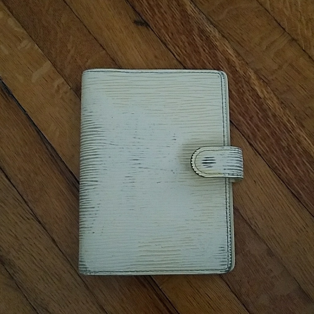 Louis Vuitton agenda