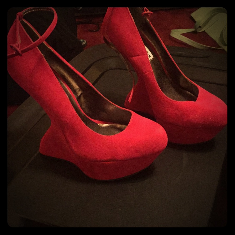 Steven madden funky platform