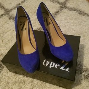❣️SOLD❣️Suede blue pumps
