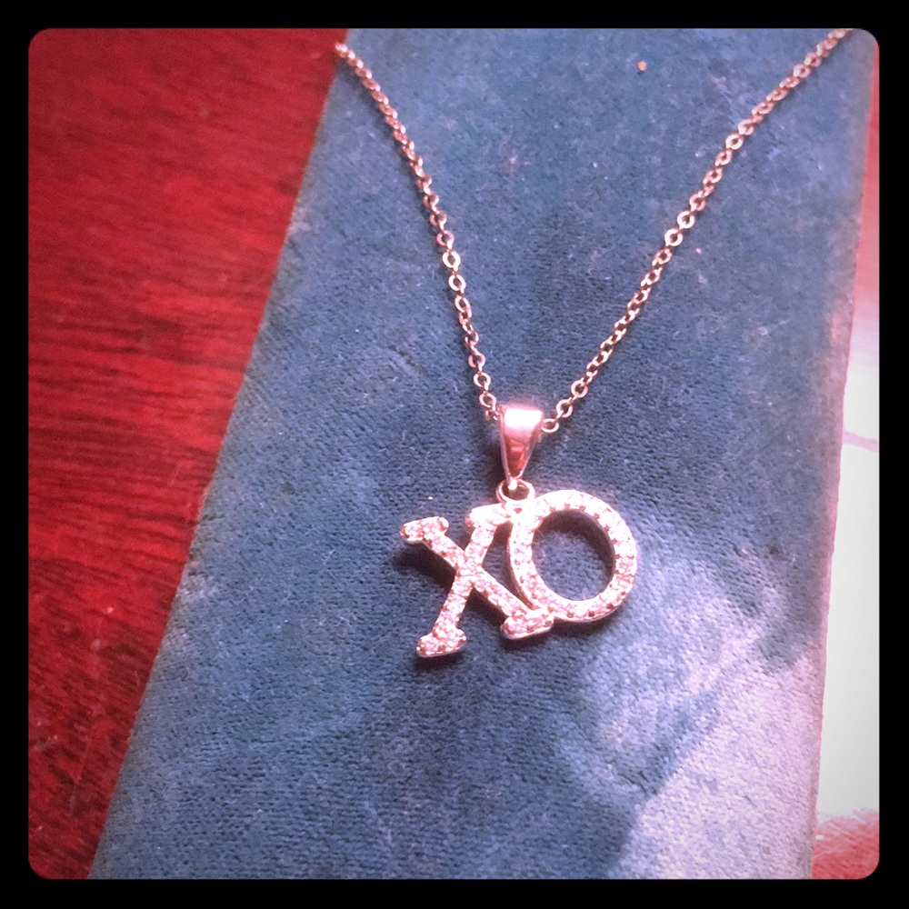 "XO" necklace