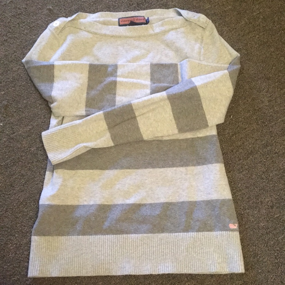 Vineyard Vines cashmere sweater