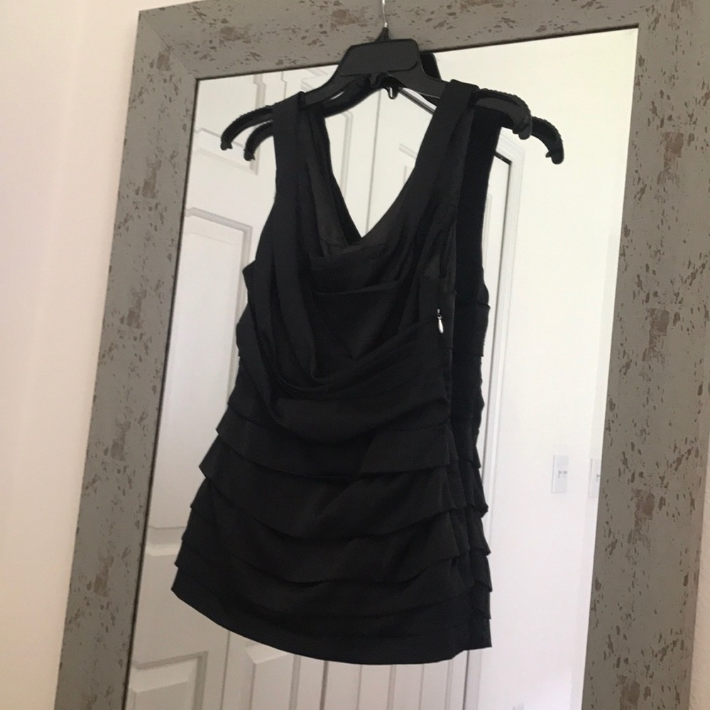 Express Ruffle Tiered Tank {black}