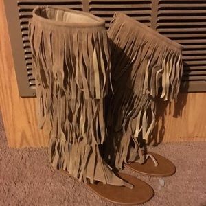 SOLD! Gorgeous fringe sandals