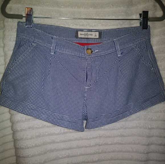 Women's blue plaid shorts - Picture 1 of 3