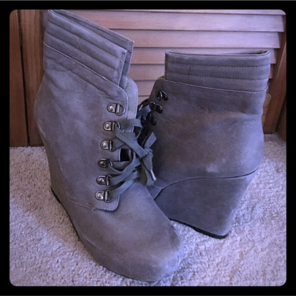 BUNDLE‼️ boots!