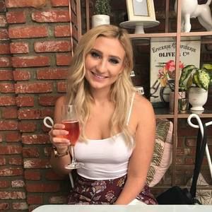 Meet your Posher, Jillian