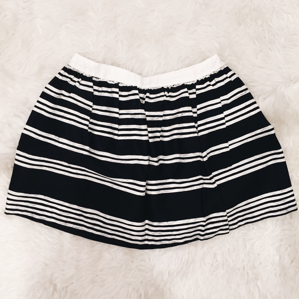 🌼 Black & White cupcake skirt 🌼