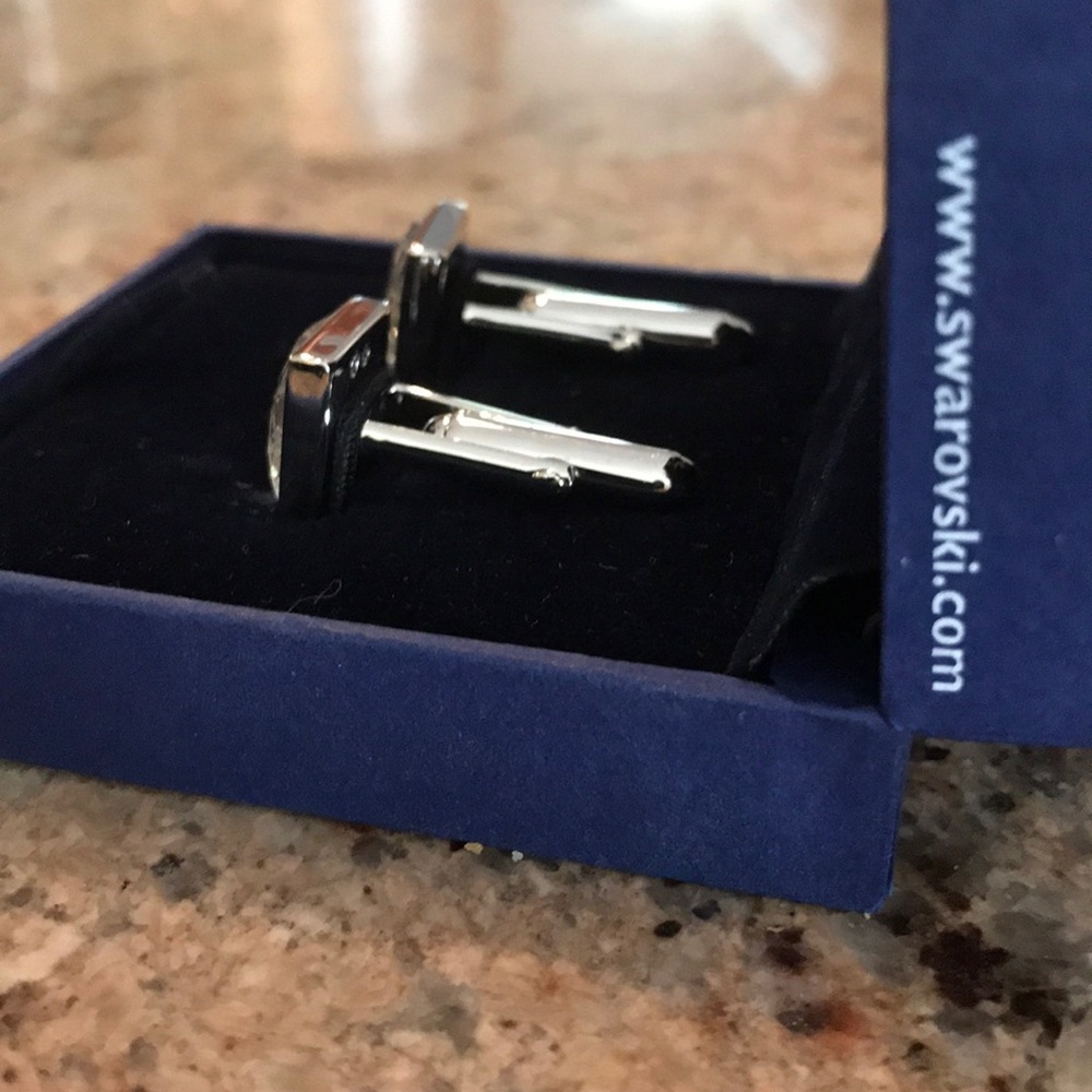 Cufflinks - Picture 2 of 3