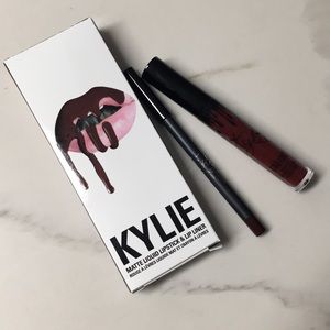 Kylie lip kit; LEO