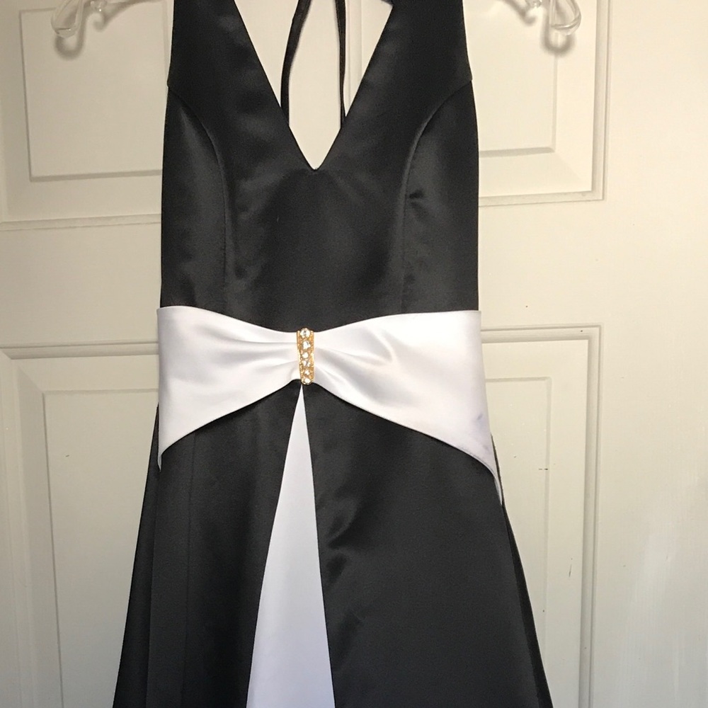 JESSICA MCCLINTOCK EVENING GOWN