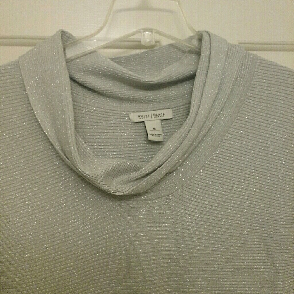 Women's knit top