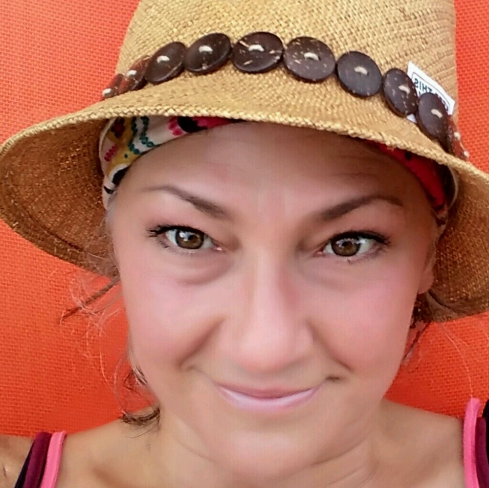 Meet your Posher, Teresa