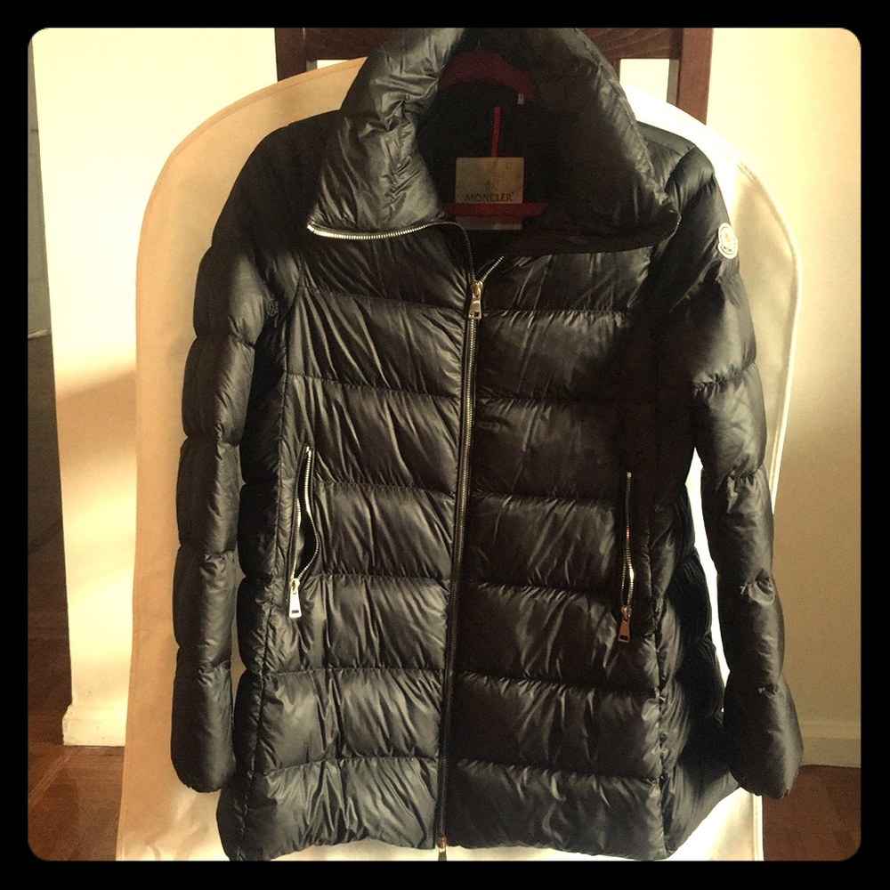 ❌❌SOLD❌❌Authentic Moncler Torcyn Puffer Coat