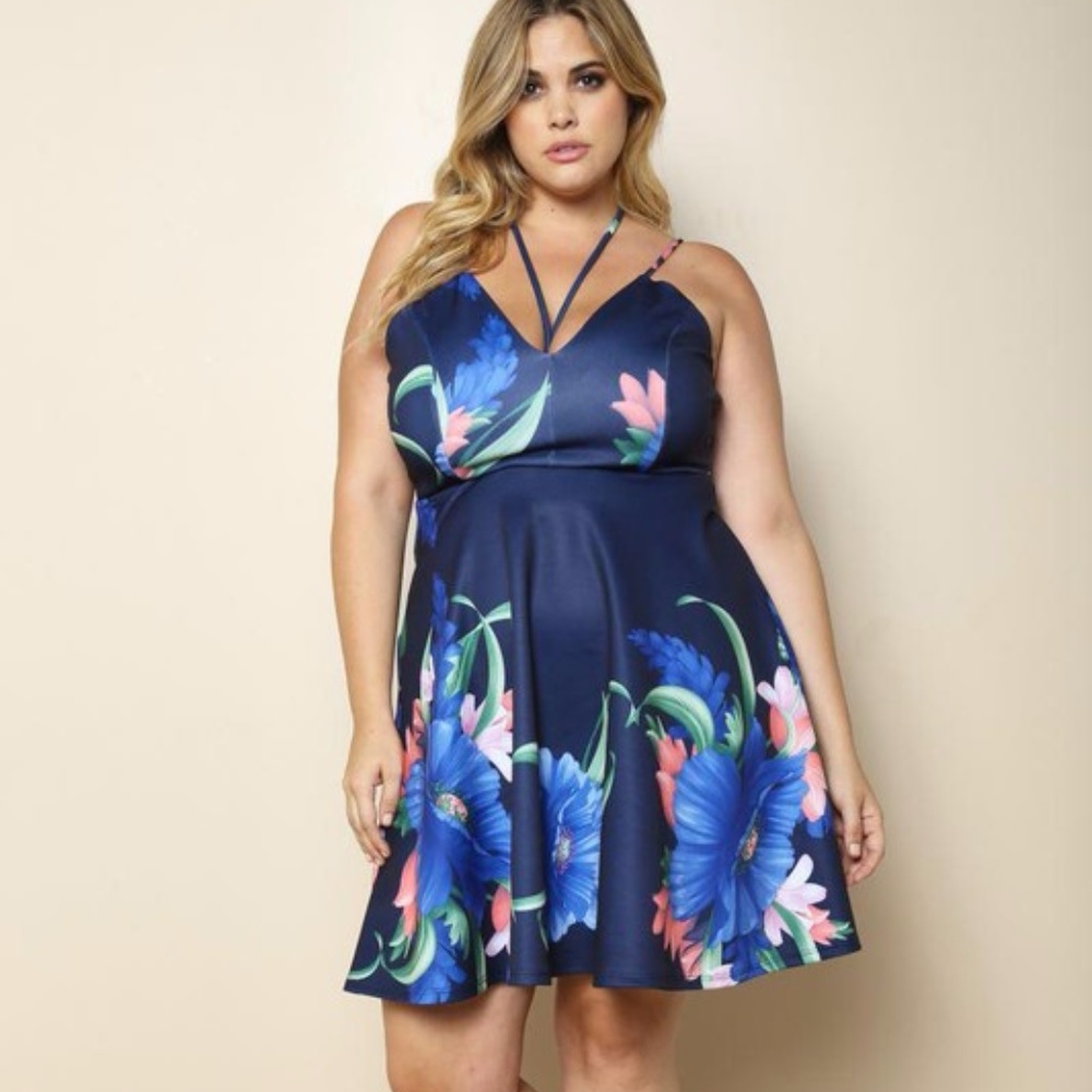 Charming Floral Chance Plus Size Short Dress