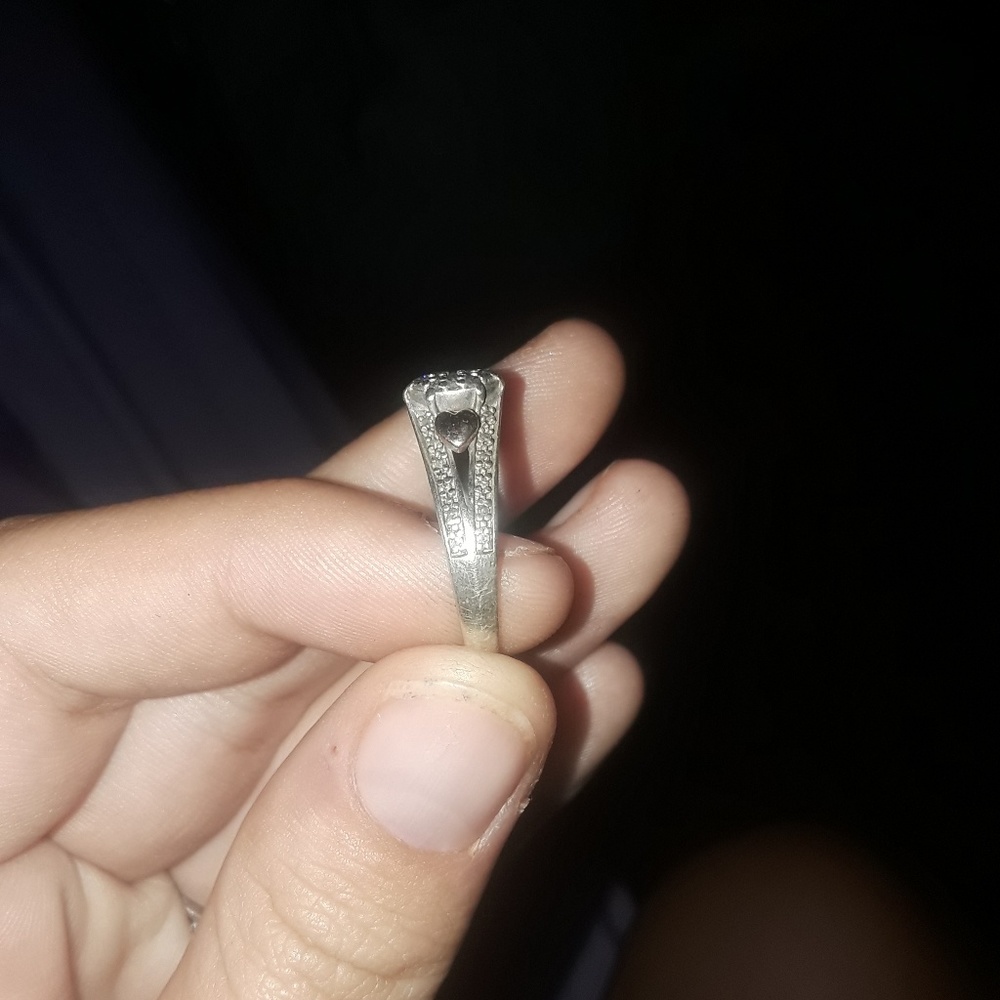 Diamond ring - Picture 4 of 4