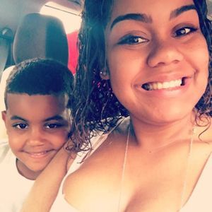 Meet your Posher, Jelisabeth