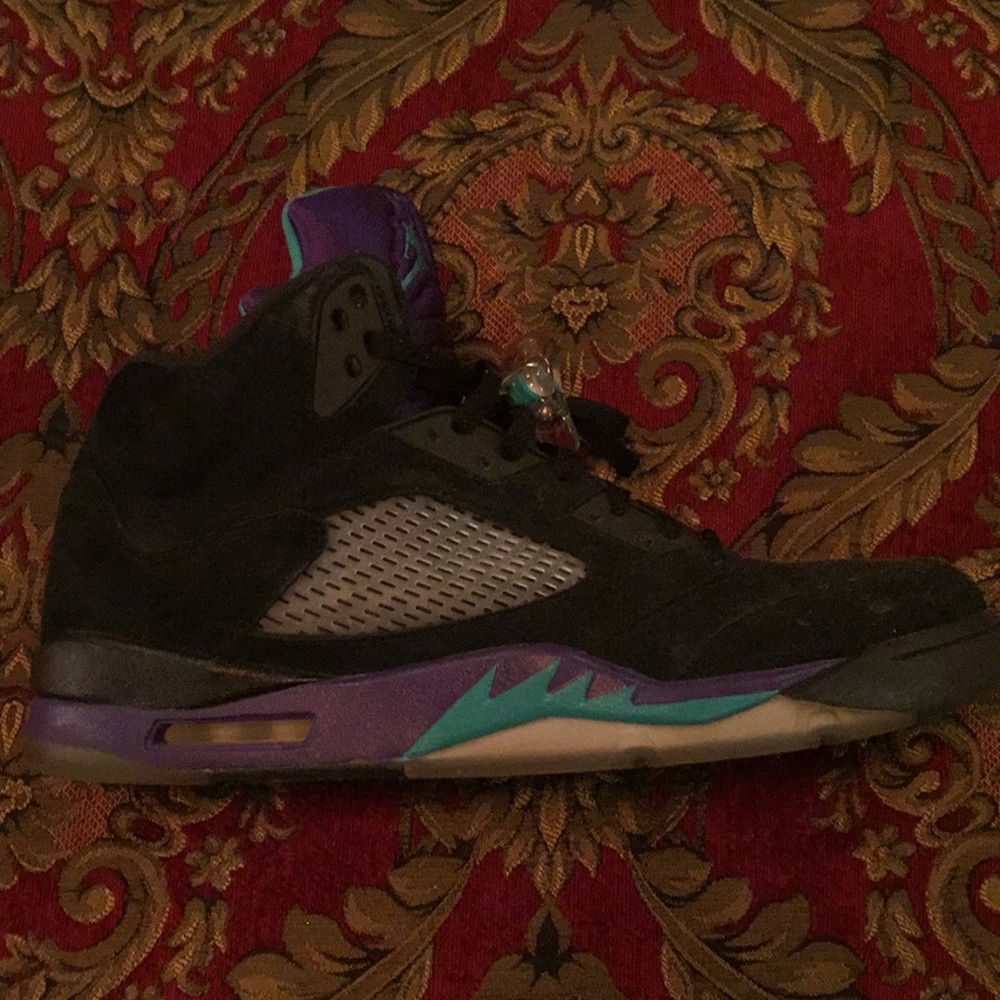 Black Grape Jordan 5's
