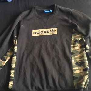 Adidas camo sweatshirt