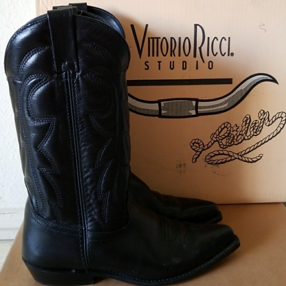 Vitorrio Ricci Black Rider