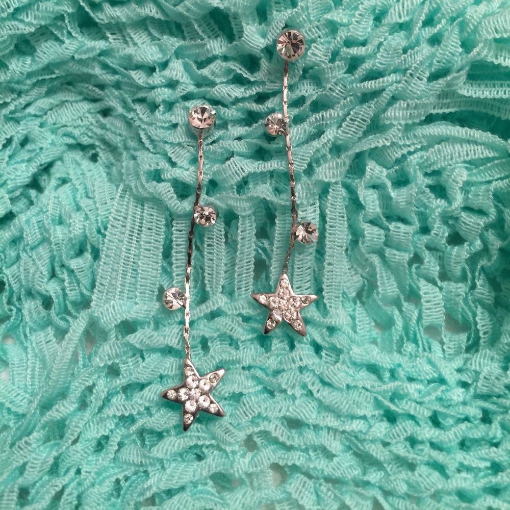 NWT! Dangle star earrings