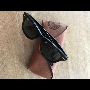 Ray-ban original wayfarer sunglasses with case