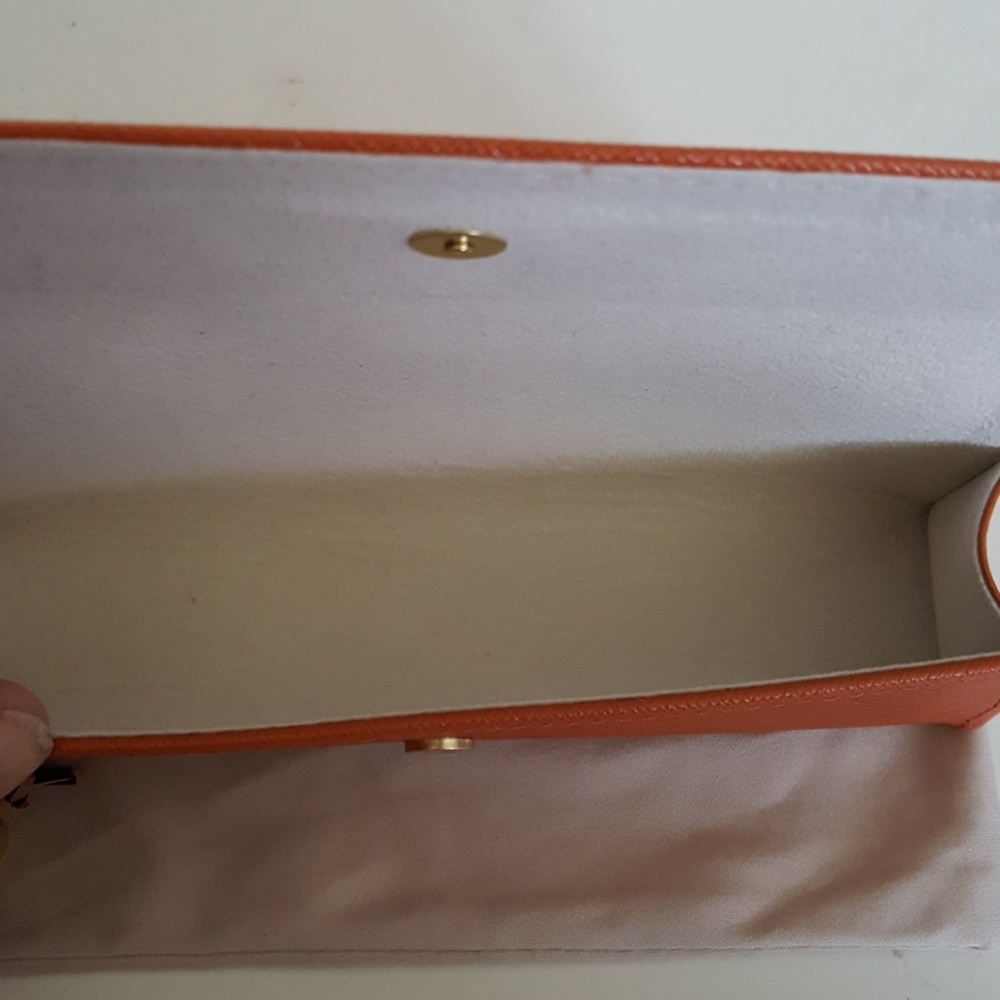 TORY BURCH EYEGLASS CASE w/DUSTBAG - Picture 6 of 6