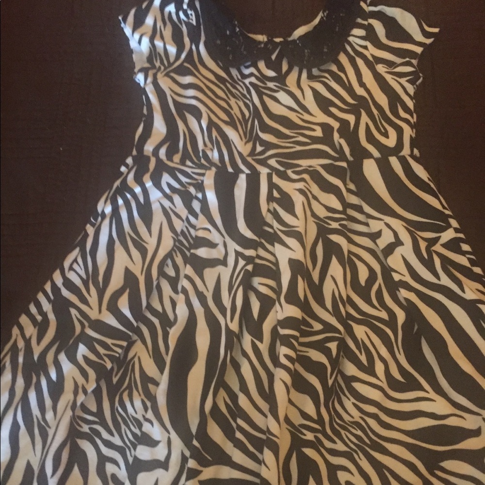 Sz 6 zebra print dress GUC (matching sis dresses)