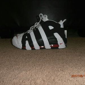 Nike Air tennis shoes